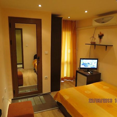 Family Hotel Lebed Nesebar Camera foto