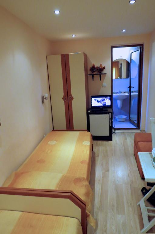 Family Hotel Lebed Nesebar Camera foto